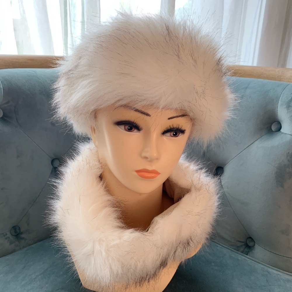 Headband,faux fur/ Each$15